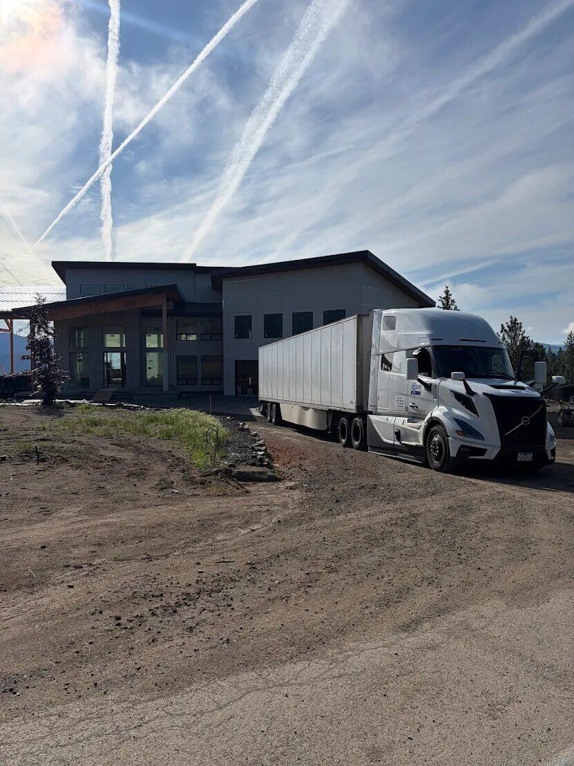 Move Forward LLC semi-truck used for long-distance moves out of Spokane and Coeur d'Alene